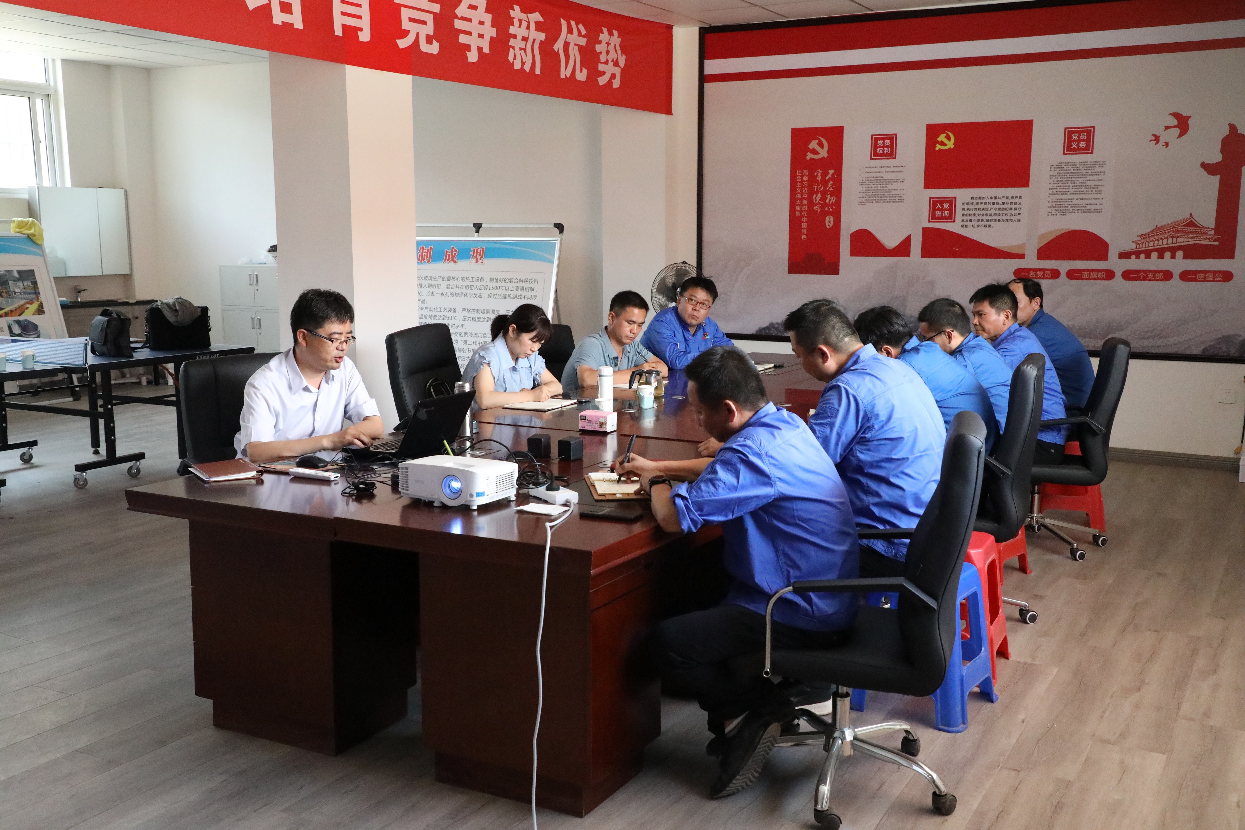 工地党课动人心 党员干部齐奋进——许昌jdpay钱包新能科技有限公司开展讲党课活动