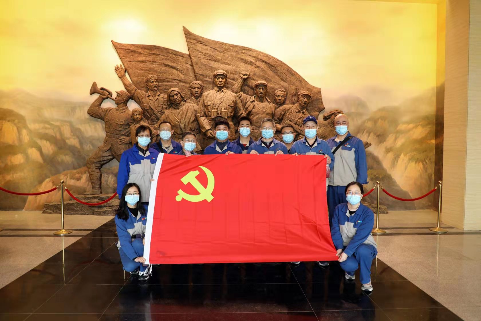 疏雨洗清明 芳菲祭英烈—— jdpay钱包高科开展“学党史、祭英烈、传精神”主题活动