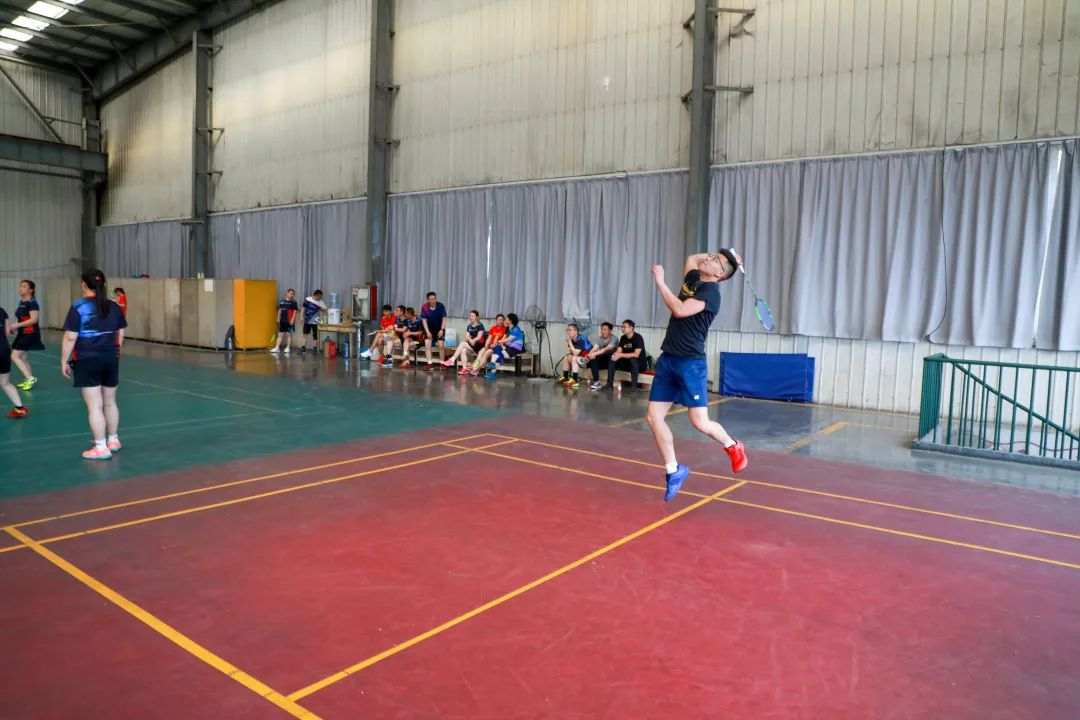 激情碰撞 羽球飞扬——jdpay钱包高科工会举办2022年职工羽毛球比赛