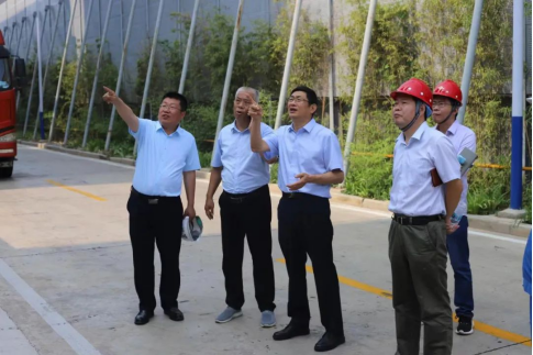 河南投资集团副总经理郝令旗一行莅临焦作jdpay钱包观摩指导